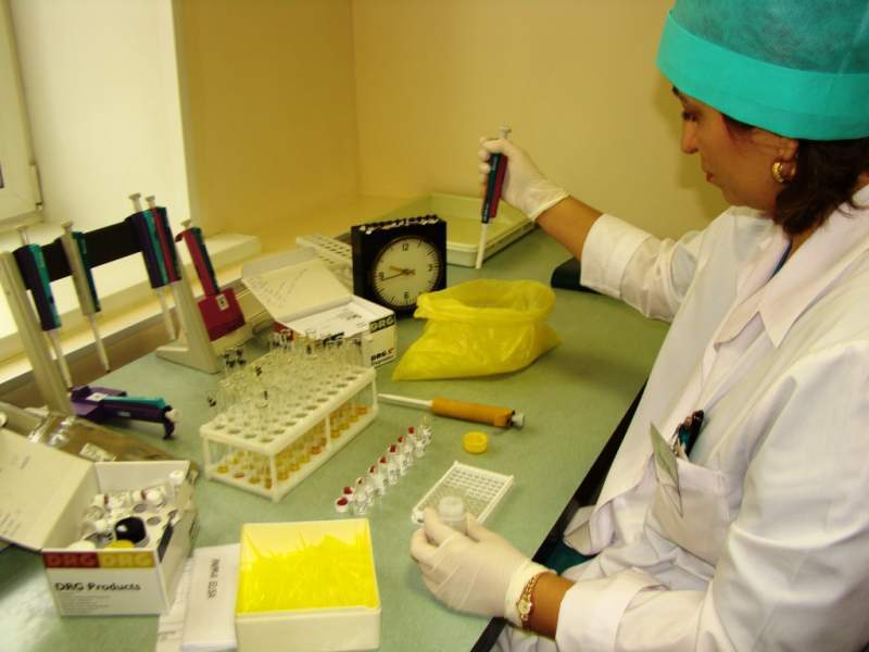 В разных лабораториях разные сроки обработки биоматериала