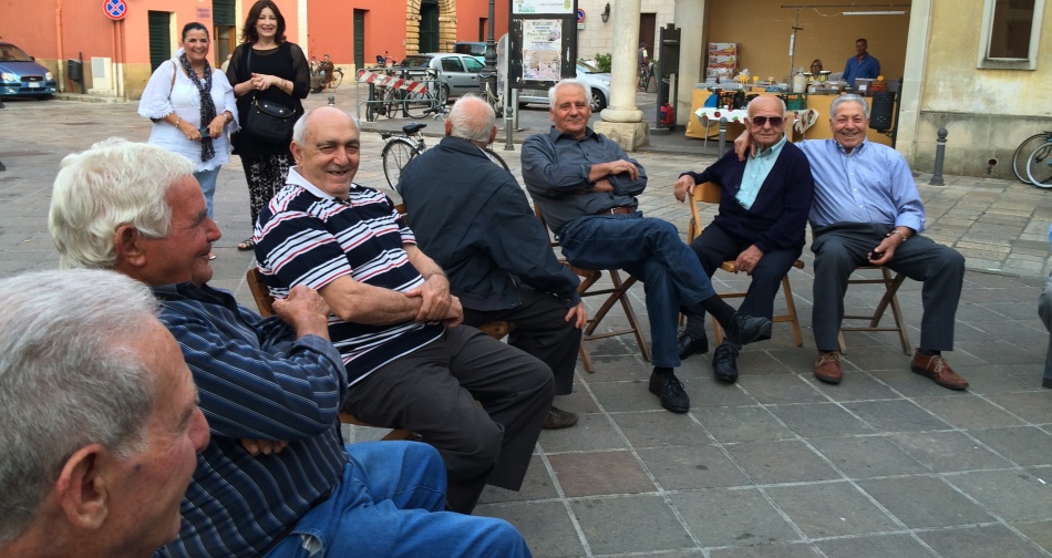 Rassemblage des rues à Bari, en aviation, en Italie