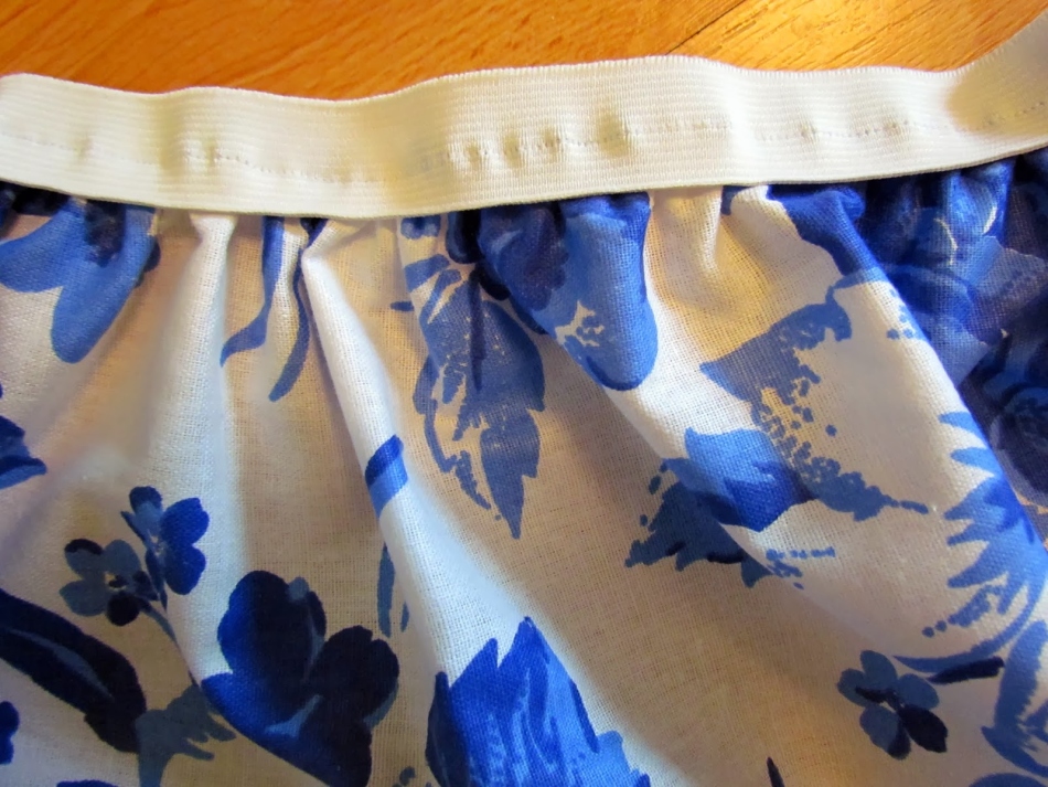 How to insert an elastic band into the skirt of the sun, chiffon skirt: tips