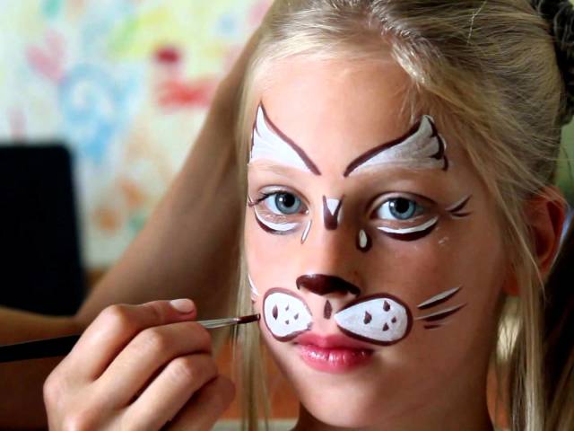Как нарисовать кошку на лице? Как нарисовать на лице мордочку кошки у ребенка?