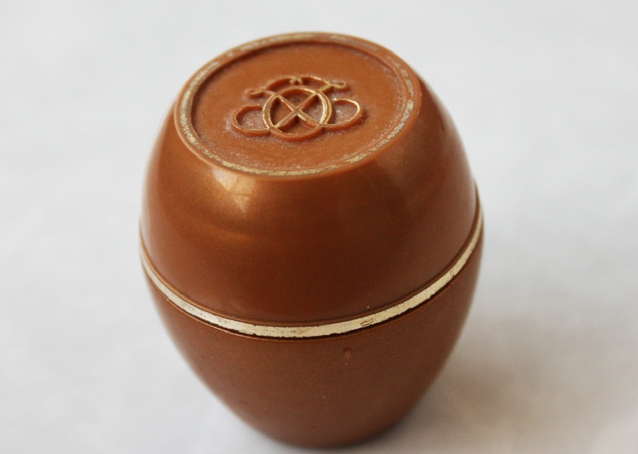 Вот такая баночка из-под крема лучше всего подойдёт для изготовления корзинки из полимерной глины