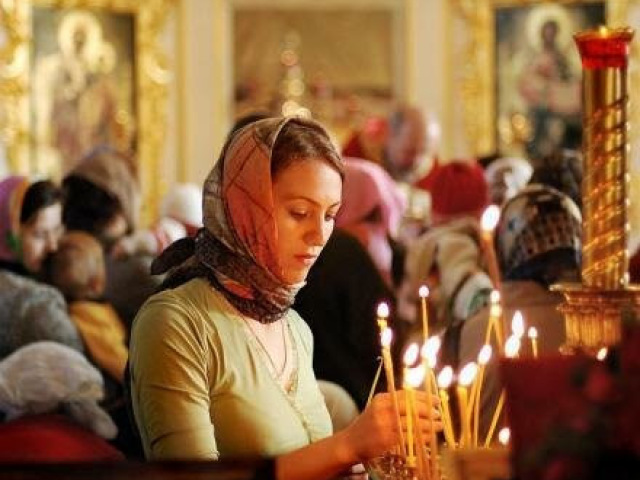 Ali je mogoče s svojimi svečami priti v cerkev?