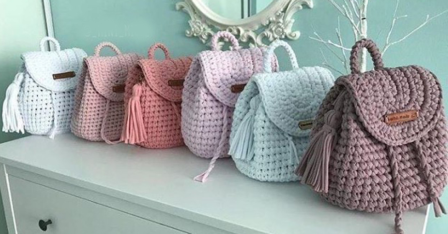 Knitwear backpacks