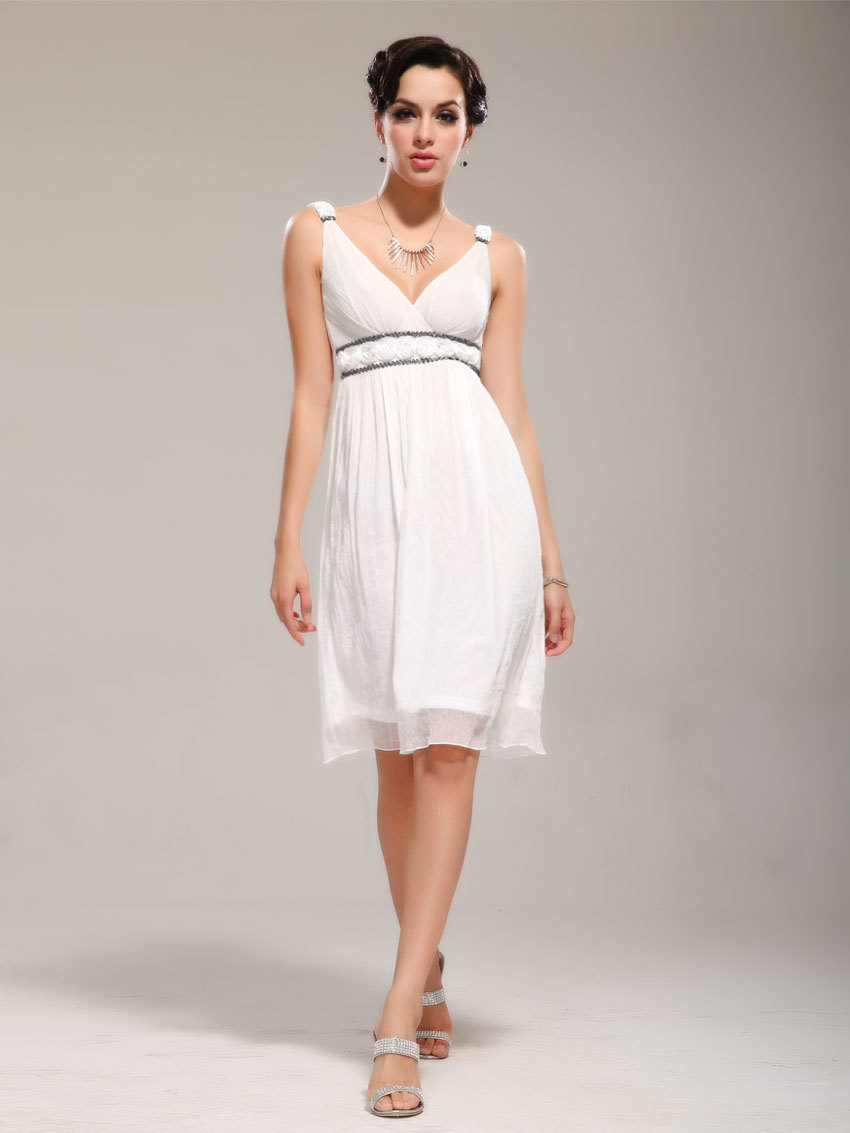 Gaun sederhana dengan gaya Yunani