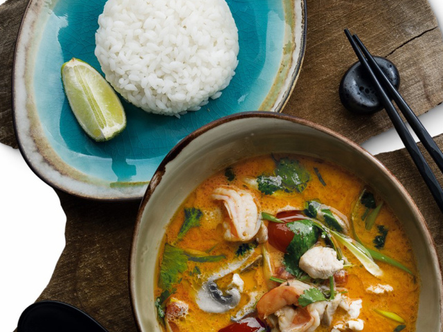 Το ρύζι προσθέτει στη σούπα του Tom-yam; Πώς τρώτε tom-yam με ρύζι; Ο Tom Yam και ο Rice έφεραν ξεχωριστά: Γιατί;