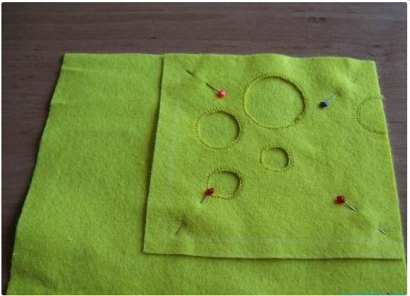 Developing book for the smallest with their own hands from felt: Step 8