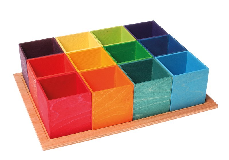 Разноцветные полые кубики