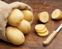 Είναι δυνατόν να τρώτε ακατέργαστες πατάτες - οφέλη και πιθανή βλάβη
