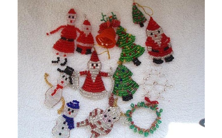 Ideas that weave from beads to a Christmas tree