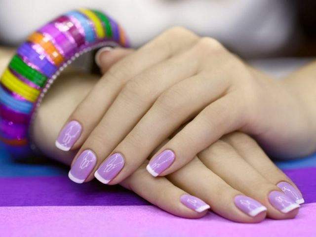 ¿Por qué el barniz de gel se agrieta en uñas extendidas, naturales y delgadas y en los extremos? ¿Qué hacer si el barniz de gel en las uñas se agrietó?