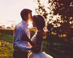 Boda y funeral en un día: señales, matices