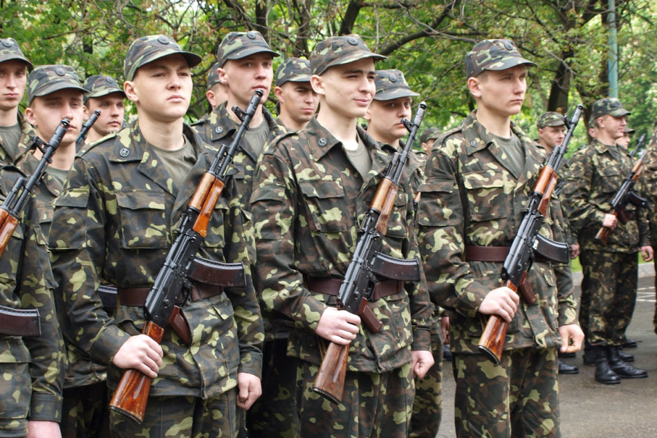 Каков срок службы в российской армии?