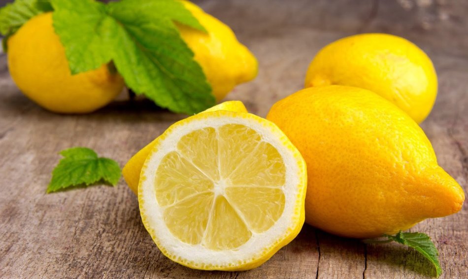 Untuk meningkatkan efek dalam kesombongan ini, Anda dapat menambahkan lemon
