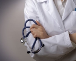 Melyik orvos kezeli: a szűk orvosi specialitások rövid leírása
