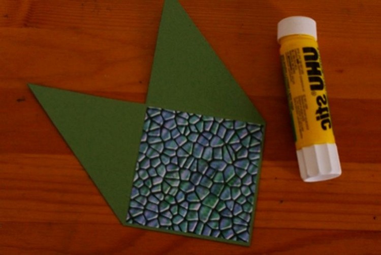 Заготовка из цветной бумаги для закладки-оригами