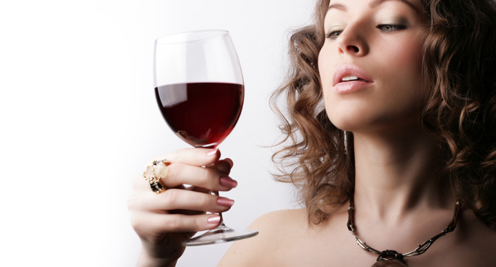 Можно ли алкоголь после увеличения губ?