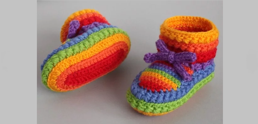 Knitted children's boots viscous 