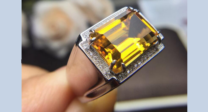 Men's ring with a talisman of citrine