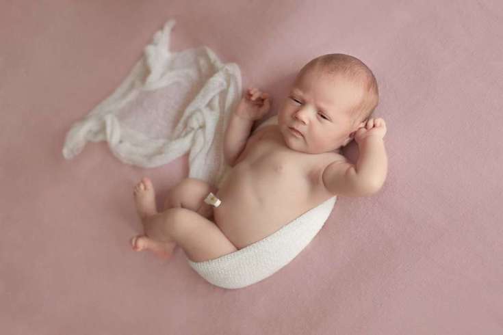 Вазелиновое масло для новорожденных — легкий уход за младенцем