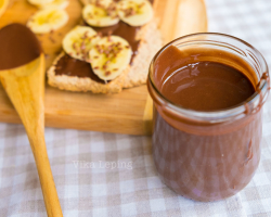 Persiapan pasta cokelat manis, seperti Nutella di rumah dengan kacang -kacangan dan tanpa kacang, dengan cokelat, kopi: resep lezat