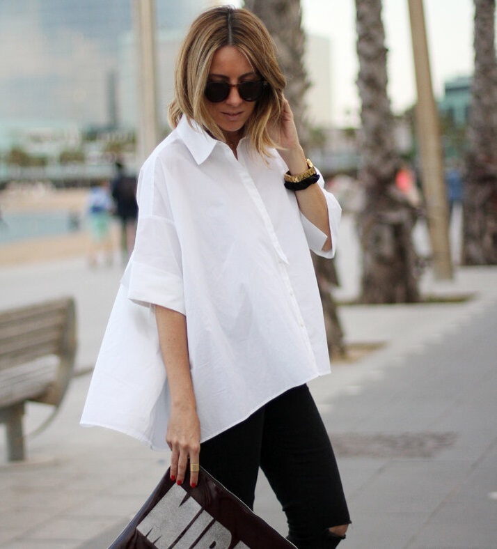 Белая широкая блузка с чем носить