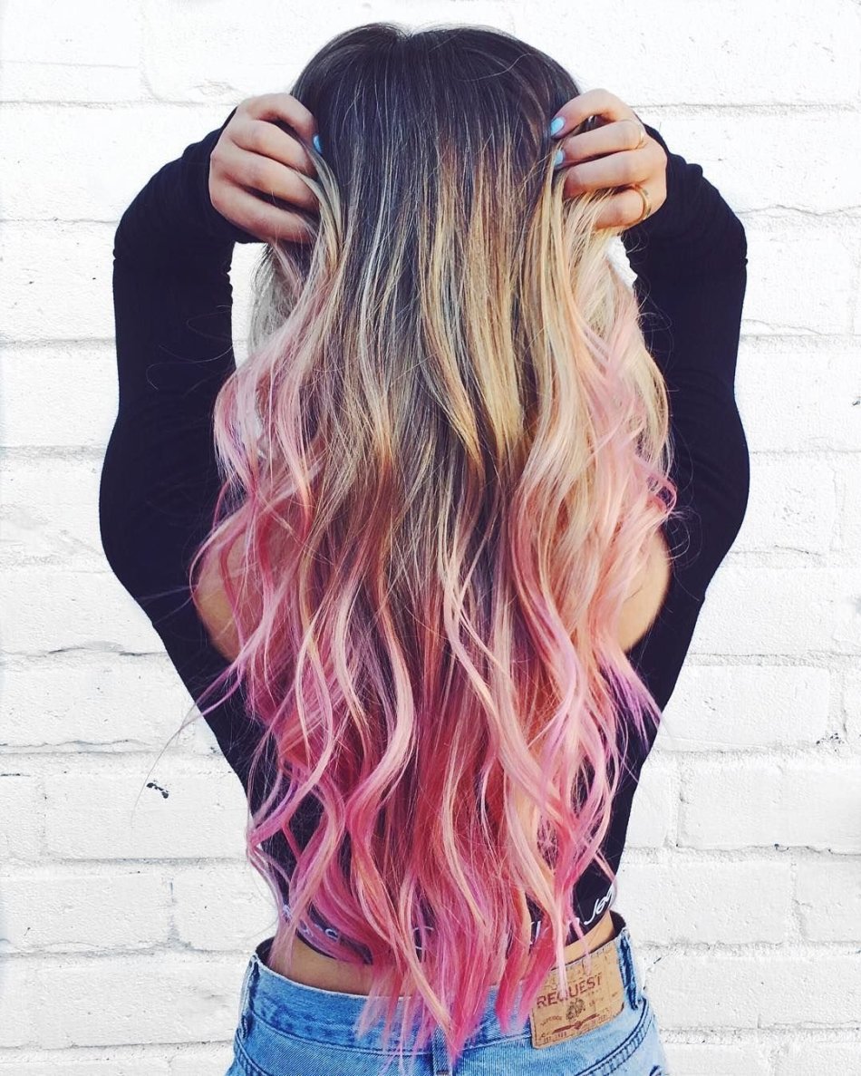 Где можно покрасить волосы розовым цветом