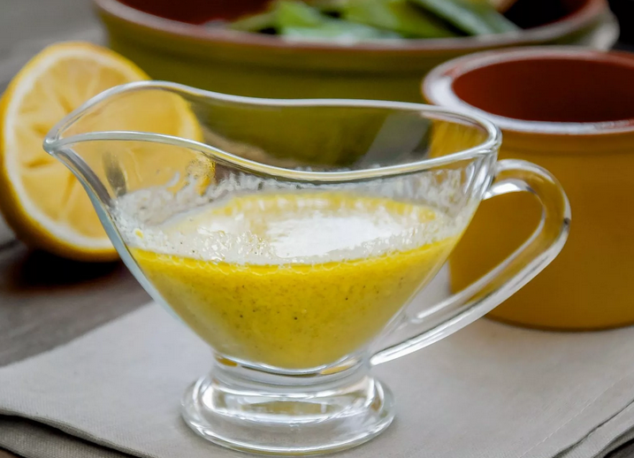 Vonj kisa lahko odstranite iz omake s sodo sodo