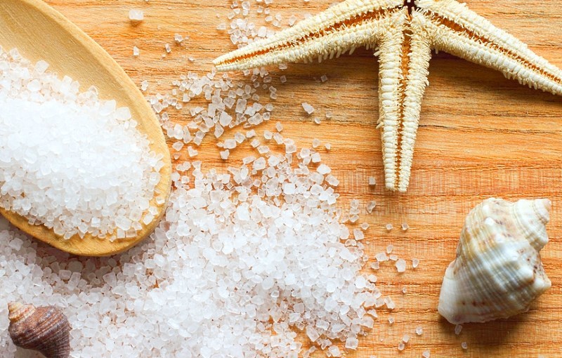 Nettoyage intestinal avec du sel de mer