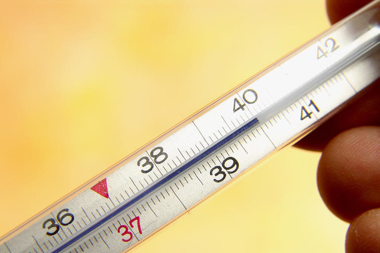 Kako zrušiti visoko temperaturo
