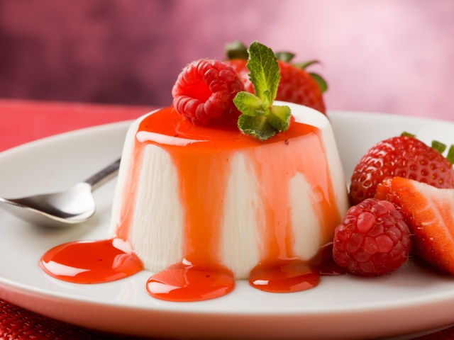 Panna cotta. Panna-Kotta dessert recipe is classic, chocolate, strawberry, milk, dietary