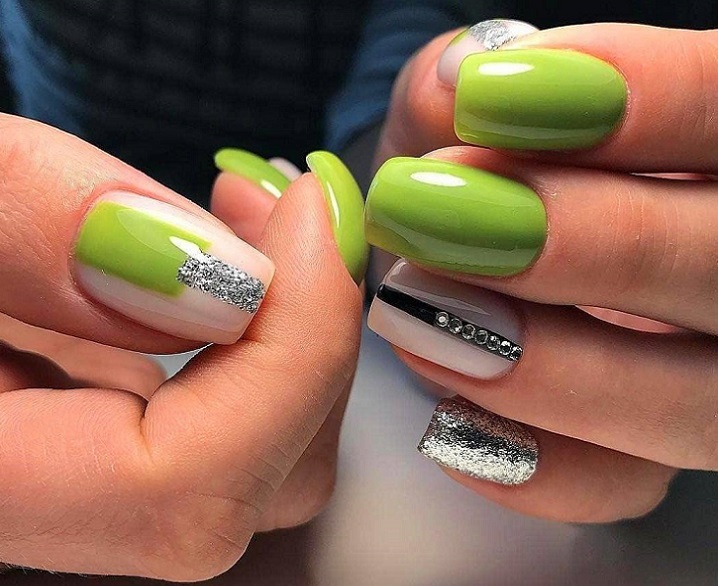An interesting design of manicure