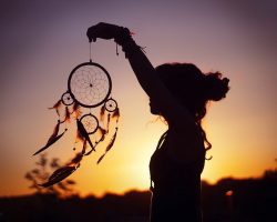 Dreams: How to do it with your own hands at home? What is a dream catcher for?