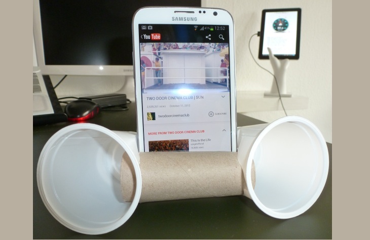 Acesty phone stand