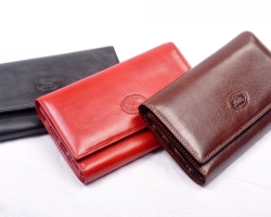 Women's wallet - genuine leather: sale in the online store Lamoda | Lamoda. Women's wallet fashionable, leather, on lightning, clutch, cosmetic bag, waterproof, varnish for coins and paper money: how to order and buy in the online store Lamoda | Lamoda?