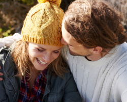 Pourquoi un homme se moque-t-il d'une psychologie d'une femme? Si un homme plaisante, pinçant une fille, qu'est-ce que cela signifie?