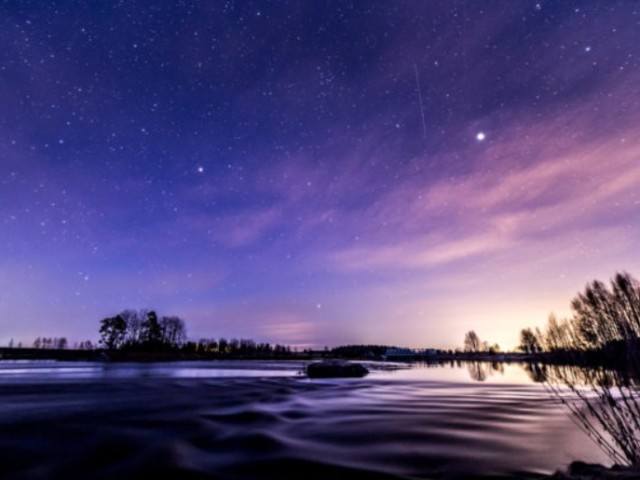 Cosa significa vedere una stella cadente: un cartello, un libro da sogno