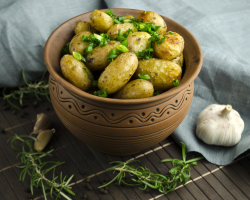How and how much to cook young potatoes in a uniform, with dill, crushed on mashed potatoes, for okroshka, in soup, for Olivier salad, vinaigrette, for inhalation, for feeding the child of a baby?