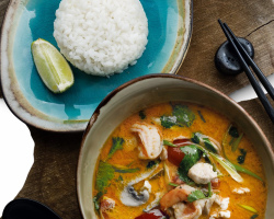 ¿El arroz se suma a la sopa de Tom-yam? ¿Cómo se comen Tom-yam con arroz? Tom Yam y Rice trajeron por separado: ¿Por qué?