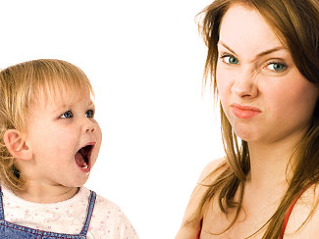 Неприятный запаха изо рта у ребенка, грудничка: причины. Почему у ребенка изо рта пахнет ацетоном, чесноком, если он не ел чеснока? Как избавиться от неприятного запаха изо рта?