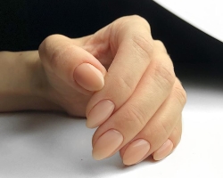 Strengthening nails under gel polish: how to strengthen the nails with an with a by-acrylic powder, base, gel, acrylate, polygel? Why strengthen the nails under the gel polish?