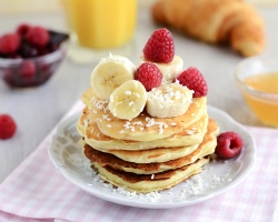Lush and delicious banana pancakes - from milk, kefir, eggs, oatmeal, apples, chocolate: recipes. Banana pancakes PP without sugar: delicious recipe step by step