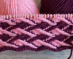 Two -color patterns with knitting needles: schemes, photos, videos