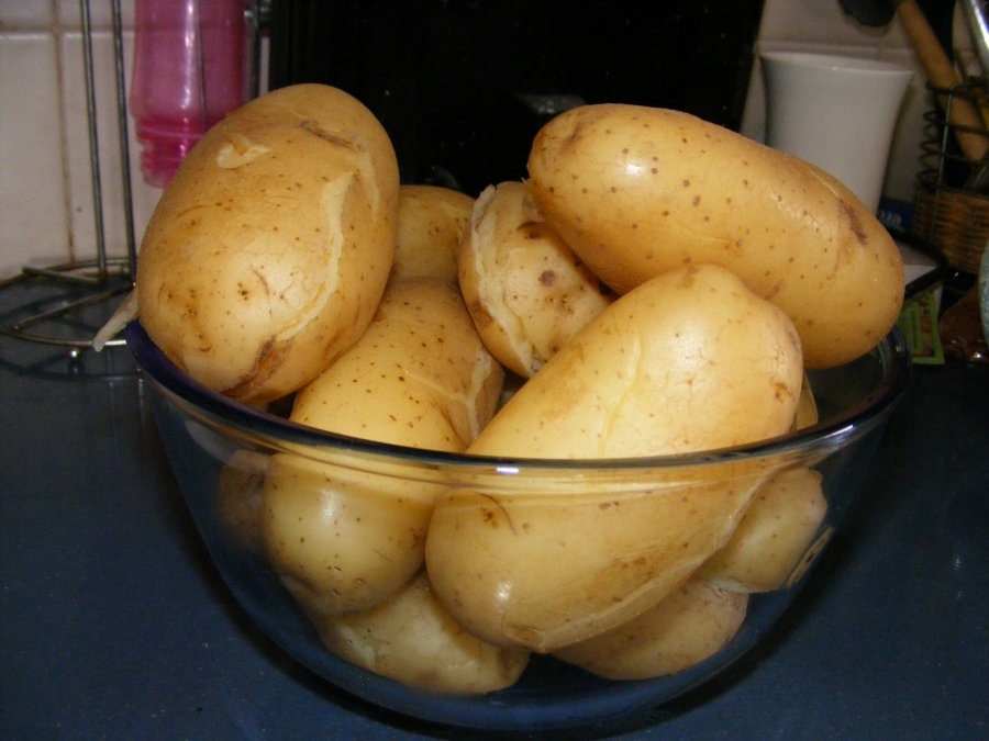 Как варить молодой картофель