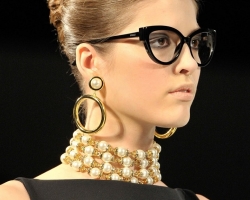 Beautiful female jewelry 2023-2024: fashionable ideas, tips, trends, new products, 80 photos