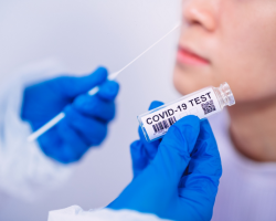 Le test de PCR pour le coronavirus est-il rendu à jeun ou non? Que peut et que ne peut pas être fait avant le test de PCR sur le coronavirus?