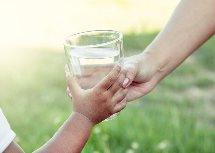 Sie müssen das richtige Wasser und in der richtigen Menge trinken