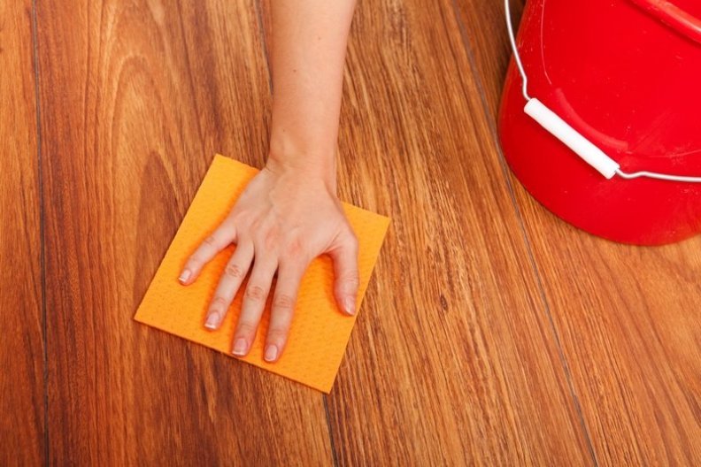 How to remove stains from a laminate