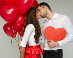 A legjobb ötletek az ajándékokról, amelyek a saját kezével a szerelmesek számára a Valentin -napon, február 14 -én: Fotó