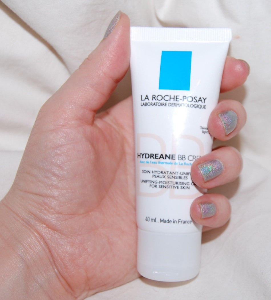 La Roche-Posay Pharmacy Tonal Cream ne samo da maskira kožu, već i briga za nju