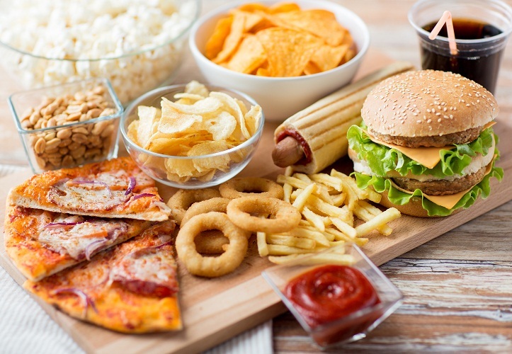 Paradoxe - mais la nourriture la plus élevée en calories provoque juste le plus grand appétit